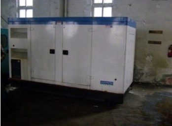 湖州康明斯150kw大型柴油二手发电机组 湖州康明斯150kw大型柴油二手发电机组